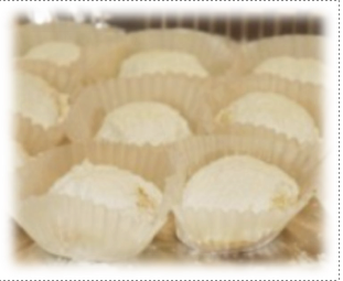 Kourambiethes (3 cookies)